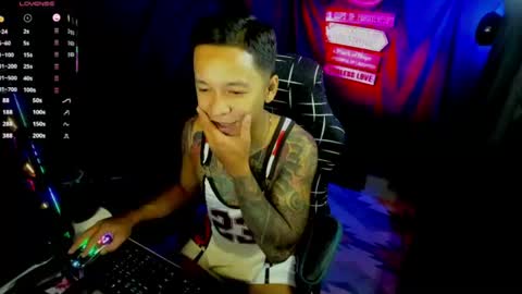 Snapshot of tannedskinmatty chatting on 06/17/26, 06:38 Matty online show from 06/17/26, 06:38