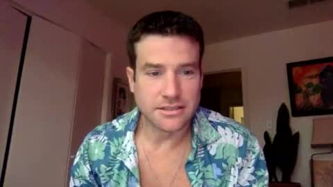 Snapshot of tantrichealing chatting on 04/18/26, 02:32 Dr. Love online show from 04/18/26, 02:32