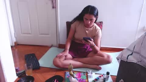 Snapshot of tantricroots chatting on 12/05/24, 06:44 Angeline Follow online show from 12/05/24, 06:44