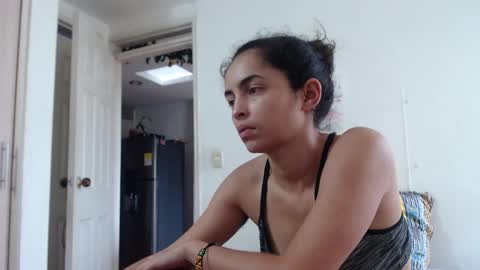 Snapshot of tantricroots chatting on 02/23/25, 04:46 Angeline Follow online show from 02/23/25, 04:46