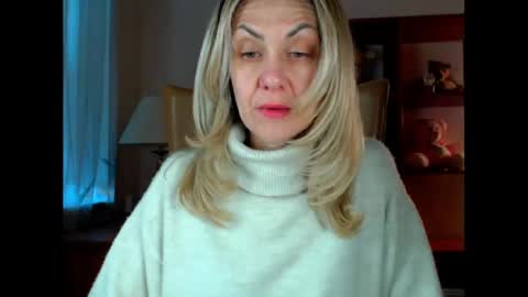 Snapshot of tanya6547 chatting on 02/21/25, 11:44 tanya online show from 02/21/25, 11:44