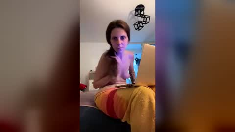 Snapshot of tanya_amelly chatting on 08/03/26, 03:27 Tanya online show from 08/03/26, 03:27