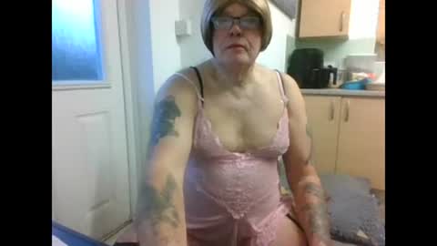 tanya_sissie_somerset online show from 02/06/25, 07:35