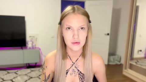 Snapshot of tanyaquartaro chatting on 02/28/26, 04:41 Alisa online show from 02/28/26, 04:41