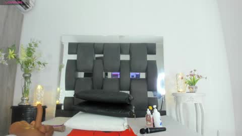 Tanya online show from 12/29/24, 02:38