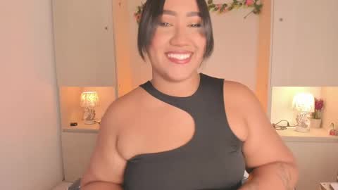 Snapshot of tarawiilson_ chatting on 09/18/25, 04:36 T A R A online show from 09/18/25, 04:36