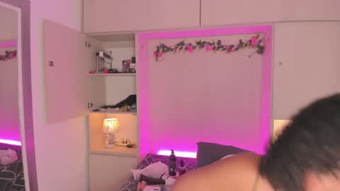 Snapshot of tarawiilson_ chatting on 09/27/25, 04:17 T A R A online show from 09/27/25, 04:17