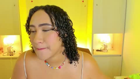 Snapshot of tarawiilson_ chatting on 10/31/25, 04:13 T A R A online show from 10/31/25, 04:13