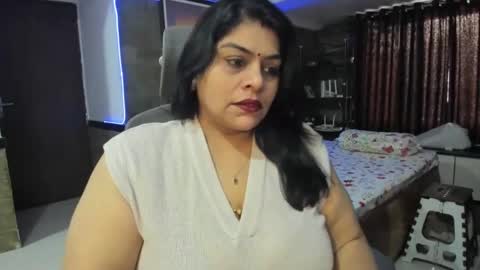Snapshot of tarivishu23 chatting on 12/20/24, 12:05 tarivishu23 online show from 12/20/24, 12:05