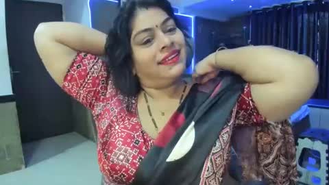 Snapshot of tarivishu23 chatting on 12/23/24, 02:02 tarivishu23 online show from 12/23/24, 02:02