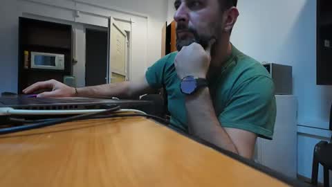 Snapshot of tarkan198 chatting on 01/07/25, 06:56 tarkan198 online show from 01/07/25, 06:56
