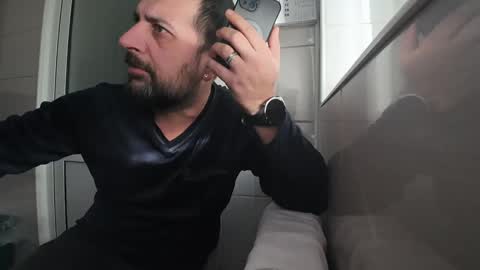 Snapshot of tarkan198 chatting on 01/10/25, 08:07 tarkan198 online show from 01/10/25, 08:07