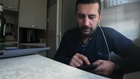 Snapshot of tarkan198 chatting on 01/11/25, 11:02 tarkan198 online show from 01/11/25, 11:02
