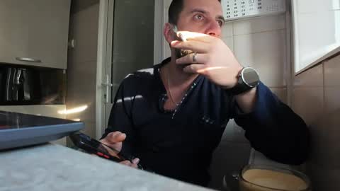 Snapshot of tarkan198 chatting on 01/12/25, 07:11 tarkan198 online show from 01/12/25, 07:11