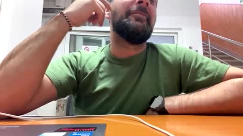 Snapshot of tarkan198 chatting on 01/25/25, 10:51 tarkan198 online show from 01/25/25, 10:51