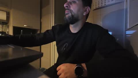 Snapshot of tarkan198 chatting on 02/13/25, 04:43 tarkan198 online show from 02/13/25, 04:43