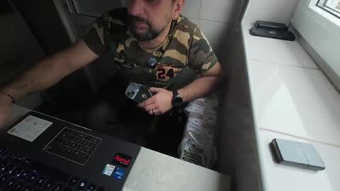 Snapshot of tarkan198 chatting on 02/15/25, 06:44 tarkan198 online show from 02/15/25, 06:44