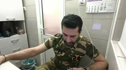 Snapshot of tarkan198 chatting on 02/27/25, 04:32 tarkan198 online show from 02/27/25, 04:32