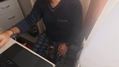 Snapshot of tarkan198 chatting on 11/21/25, 08:57 tarkan198 online show from 11/21/25, 08:57