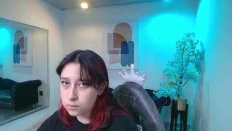 Snapshot of tarlywho chatting on 05/06/26, 11:26 Tarly Who online show from 05/06/26, 11:26