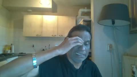 Genaro Thode online show from 02/05/25, 09:04