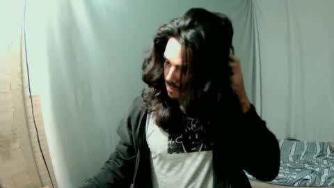tarzanz_here online show from 05/10/26, 12:05