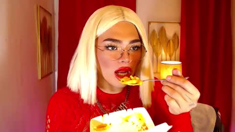 tashaa online show from 11/29/25, 09:56