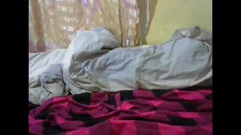 Snapshot of tashacute15 chatting on 03/03/26, 05:46 tashacute15 online show from 03/03/26, 05:46