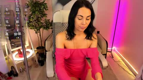 Tasha online show from 02/13/25, 12:24