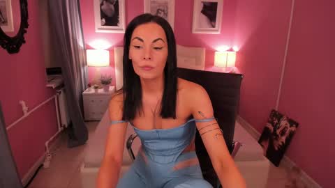 Tasha online show from 03/05/25, 09:37