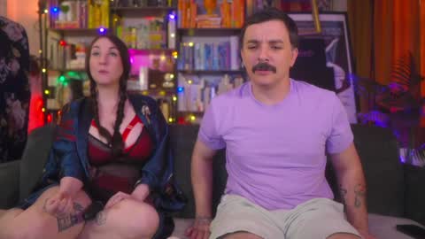 Snapshot of task_manager chatting on 10/31/25, 05:36 Vivian Clark online show from 10/31/25, 05:36