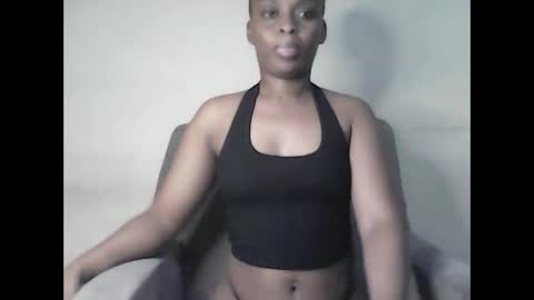 Snapshot of tastecream chatting on 09/18/25, 02:13 tastecream online show from 09/18/25, 02:13