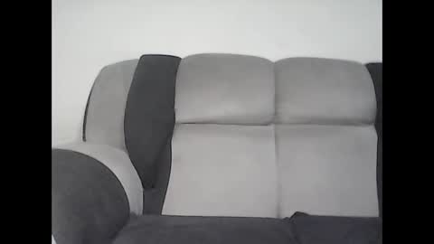 Snapshot of tastecream chatting on 10/05/25, 04:27 tastecream online show from 10/05/25, 04:27