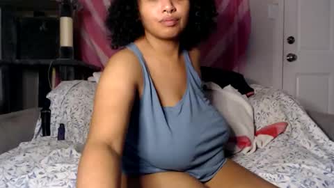 Snapshot of tasteekitty chatting on 01/06/26, 06:06 Tastee Kitty online show from 01/06/26, 06:06