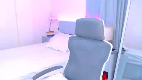 Snapshot of tasteofinnocence chatting on 03/23/26, 06:28 Miss Tati online show from 03/23/26, 06:28