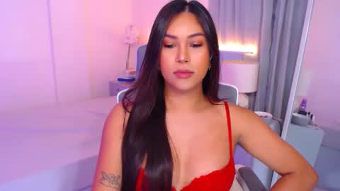 Snapshot of tasteofinnocence chatting on 05/08/26, 08:14 Miss Tati online show from 05/08/26, 08:14