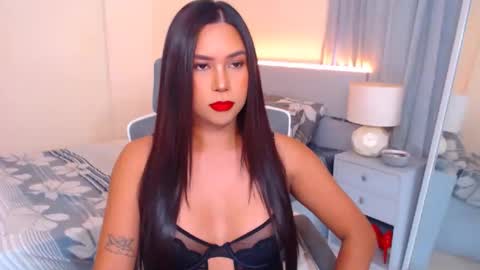 Snapshot of tasteofinnocence chatting on 05/18/26, 04:29 Miss Tati online show from 05/18/26, 04:29