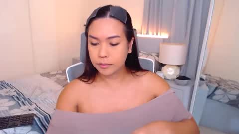 Snapshot of tasteofinnocence chatting on 05/19/26, 05:03 Miss Tati online show from 05/19/26, 05:03