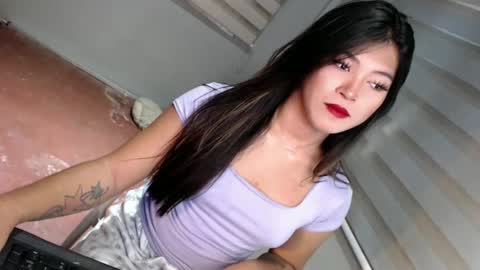 Snapshot of tasteofinnocent69 chatting on 01/27/25, 04:52   online show from 01/27/25, 04:52