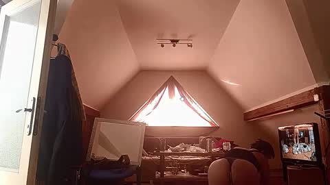 Snapshot of tasteonsex chatting on 03/18/26, 06:44 ass to fuck online show from 03/18/26, 06:44