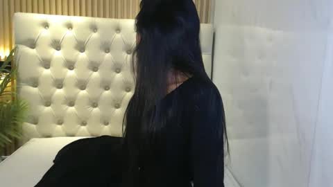 HAZEL online show from 10/26/25, 06:47