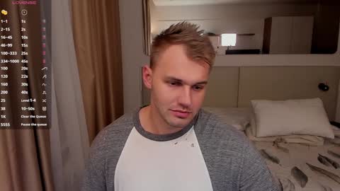 Snapshot of tasty_justin chatting on 12/08/24, 10:47 My shows 2100500 UTC3 online show from 12/08/24, 10:47