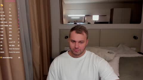 Snapshot of tasty_justin chatting on 01/02/25, 08:24 My shows 2100500 UTC3 online show from 01/02/25, 08:24