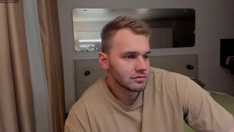 Snapshot of tasty_justin chatting on 02/12/25, 04:33 My shows 2100500 UTC3 online show from 02/12/25, 04:33