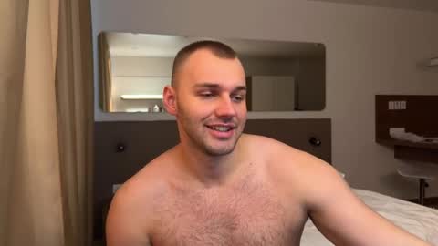 Snapshot of tasty_justin chatting on 09/27/25, 05:45 My shows 2100500 UTC3 online show from 09/27/25, 05:45