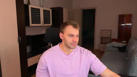 My shows 2100500 UTC3 online show from 01/11/26, 07:19