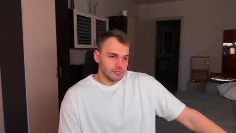 My shows 2100500 UTC3 online show from 02/05/26, 08:46