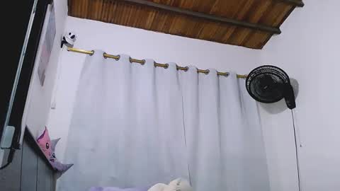 Snapshot of tata20_ chatting on 11/21/25, 01:26 tatabebe online show from 11/21/25, 01:26