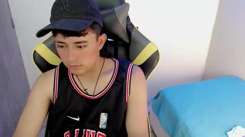 T A T A N online show from 11/26/25, 08:32