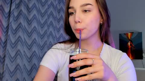 Snapshot of tate_angel chatting on 12/06/24, 04:17 Tate online show from 12/06/24, 04:17